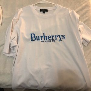 burberry logo tee size L
